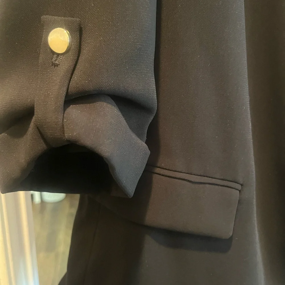 Zara Elegant Black Blazer - Picture 4 of 6